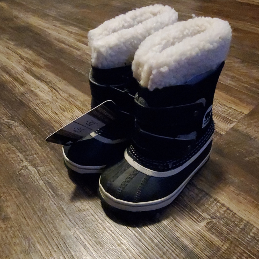 Sorel toddler snow boots